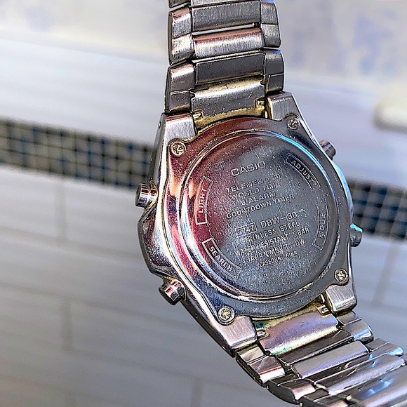 Women’s Casio vintage stainless steel watch - Picture 6 of 6
